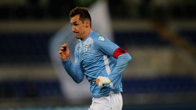 世界报：皇马高层向更衣室发出警告，再不改变态度将被问责（世界报：皇马高层警示更衣室，如不尽快改变态度将被追责）