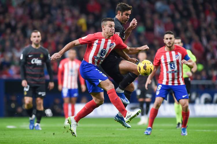 阿方索参加了拜仁的完整合练，德媒：对葡体时他可能短暂出场（阿方索已参加拜仁全队合练，德媒称战葡体或短暂登场）