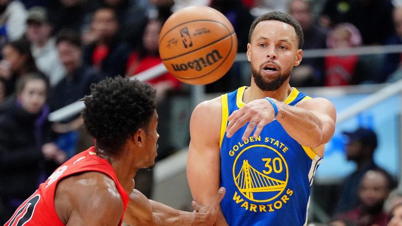 弗兰克：如果范德芬还能做到这样，他就可以直接从我身边走过（弗兰克：若范德芬还能保持这种水准，他大可以从我身边径直走过）