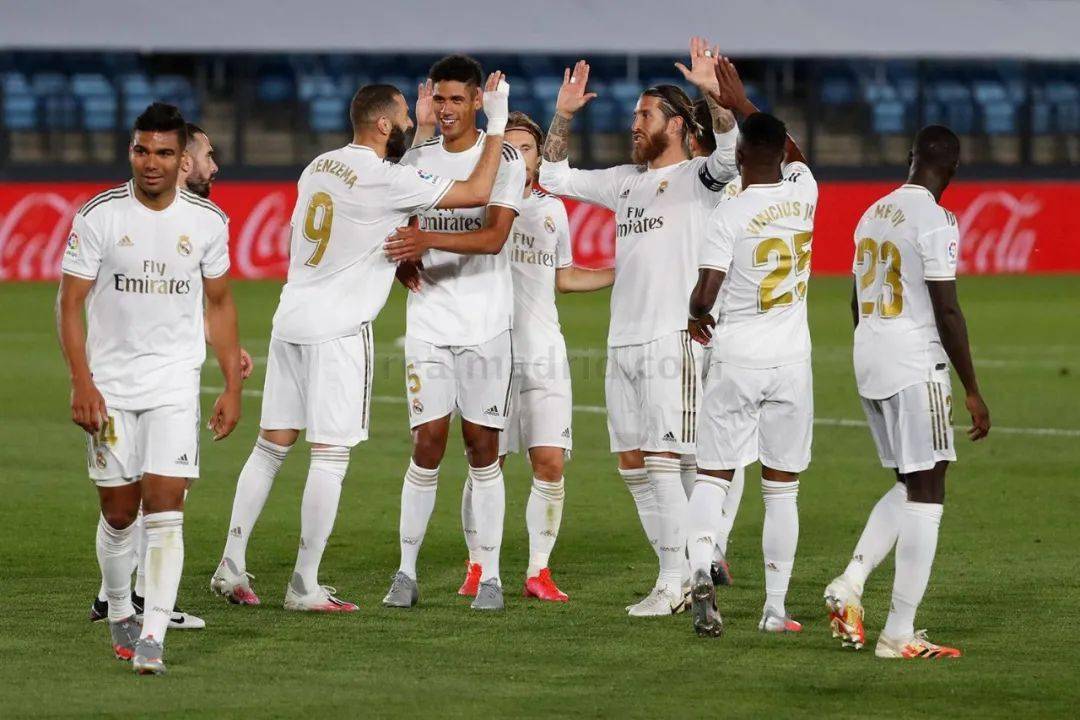 齐祖米体专访：戛纳之子、尤文传奇&永远的艺术家