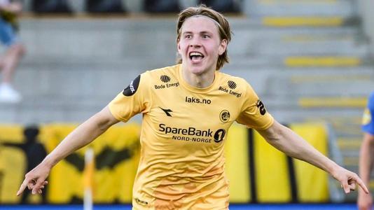 那不勒斯官方：洛博特卡在意杯赛前热身时左腿后胫肌拉伤（那不勒斯官方通报：洛博特卡在意杯赛前热身时左腿后胫肌拉伤）