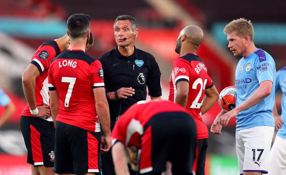 瓦拉内阿斯报专访：从20岁起我就一直带伤上阵（瓦拉内在阿斯独家中坦言：自20岁起便长期带伤征战）