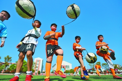 当地媒体：近三个月来，已有五名厄瓜多尔足球运动员被枪杀（当地媒体称，过去三个月已有5名厄瓜多尔足球运动员遭枪击身亡）