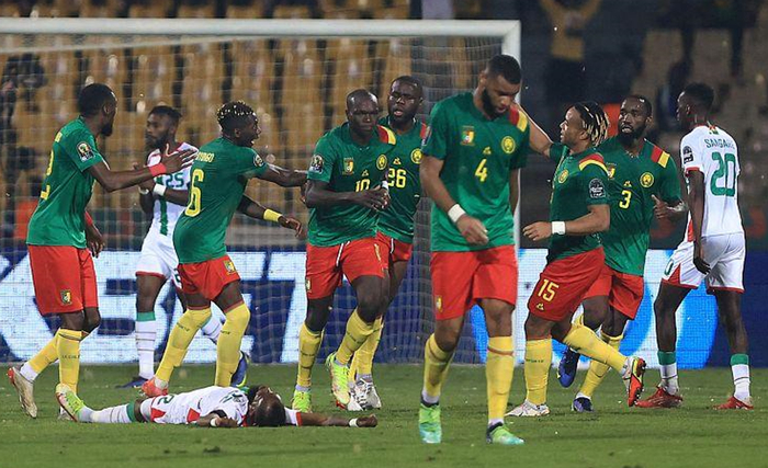 齐达内晒中国行照片：来中国遛了个弯，舒坦，下次还来（齐达内晒中国行美照：来华随性逛逛，惬意，下次还要再来）