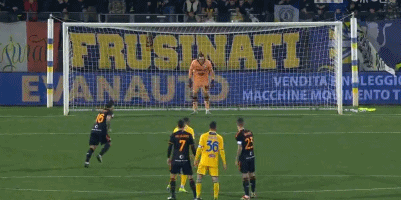 国足热身赛小胜沙特展现新阵容（国足热身赛小胜沙特 新阵容亮相）