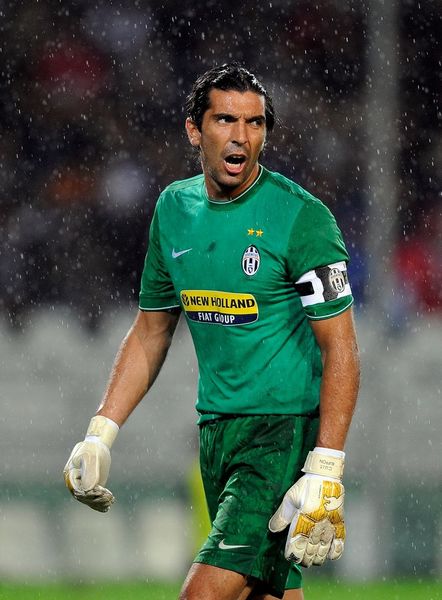 一场3-1!首个决赛席位诞生,兄弟合砍40分！这一刻，他们等了55年