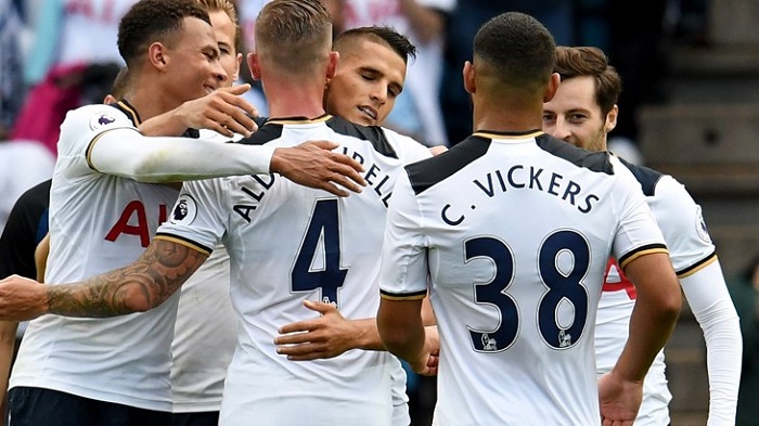 山东泰山达成中国顶级联赛总积分1500分里程碑，为中超首队（山东泰山破中国顶级联赛1500分大关，率先成为中超首队）