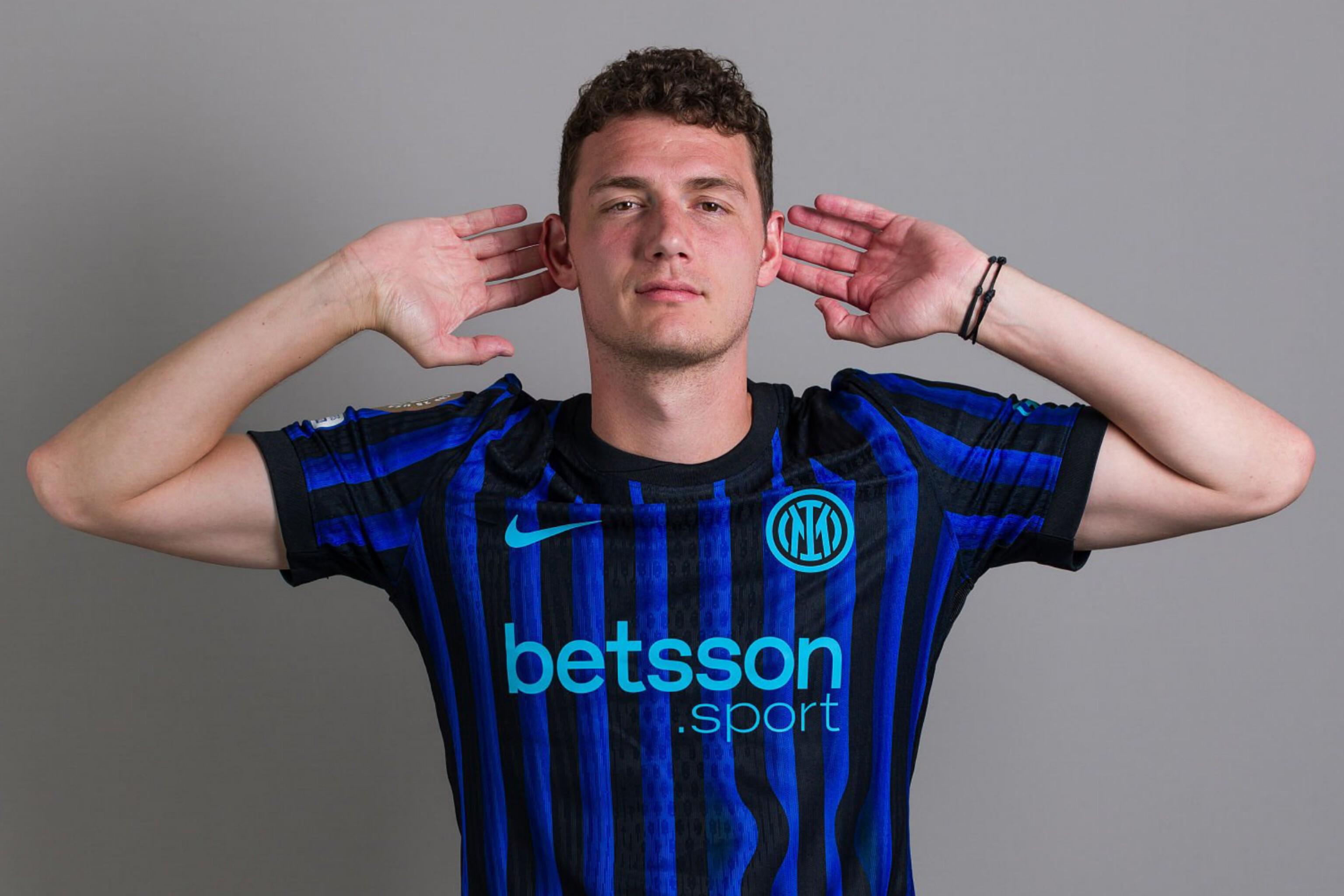 足球世界杯亚洲区最新赛事分析（足球世界杯亚洲区最新赛况解析）