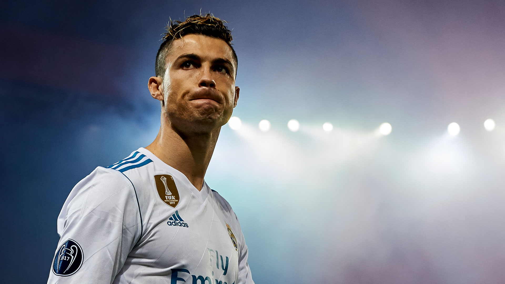 奇闻揭秘：巴西球星自掏腰包加盟中超，为追逐梦想付出数十万代价（巴西球星为圆梦自费数十万加盟中超）