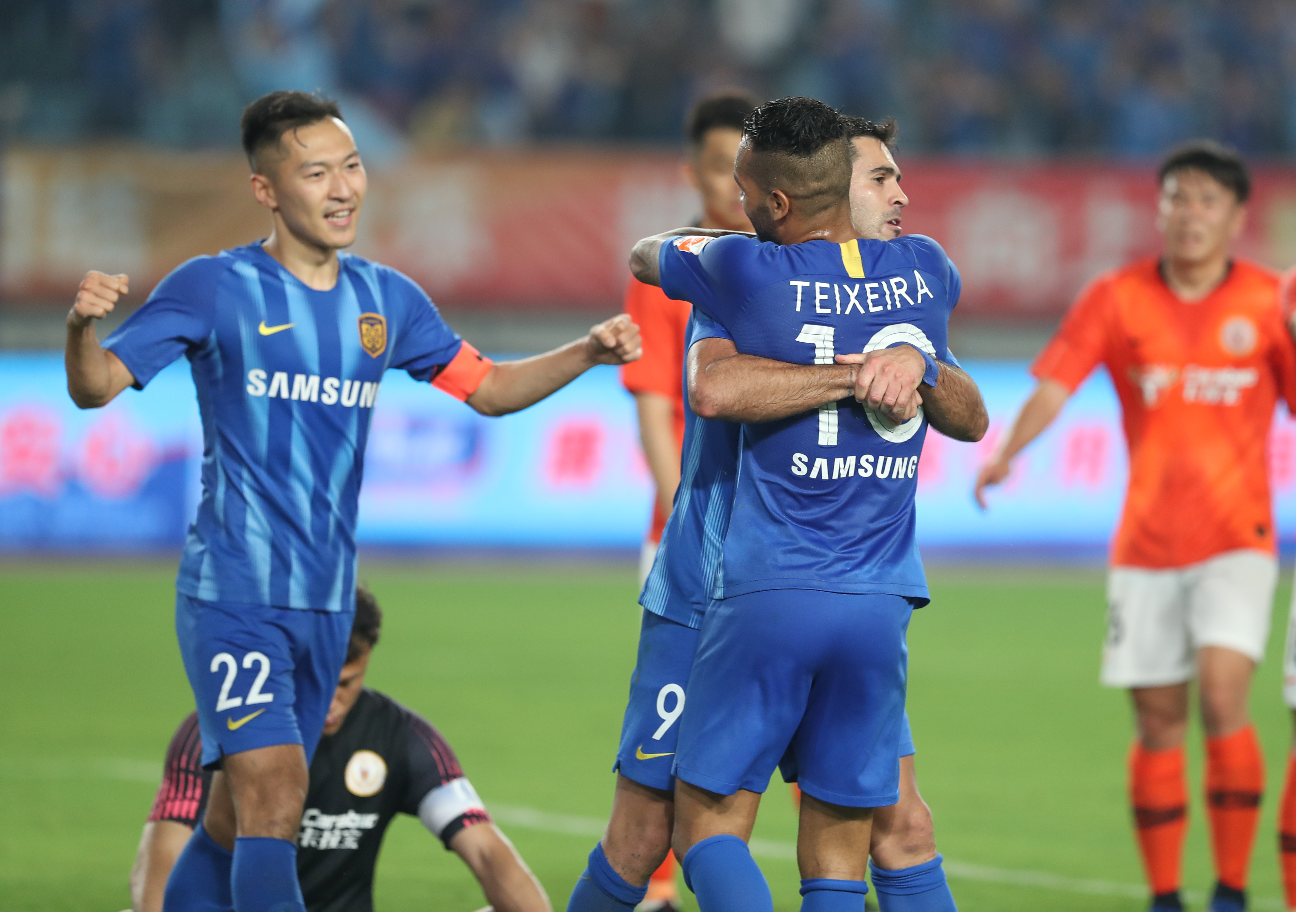 加斯佩里尼：进攻乏力不是某个位置的问题，全队都要找回状态（加斯佩里尼：进攻低迷并非某个位置之过，全队需找回状态）