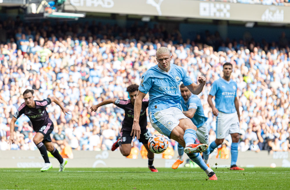 图片报：米兰对金玟哉感兴趣，在今夏就曾观察过他（米兰有意引进金玟哉，今夏已对其考察）