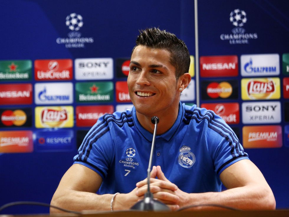 里斯·詹姆斯：从小就是蓝军球迷，作为队长渴望赢得更多奖杯（里斯·詹姆斯：自小蓝军迷，任队长更渴望更多冠军）