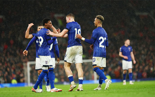 记者：前意大利国脚、国米旧将坎德雷瓦将出任意大利U15助教（记者：意大利前国脚、前国米球员坎德雷瓦将担任意大利U15队助理教练）